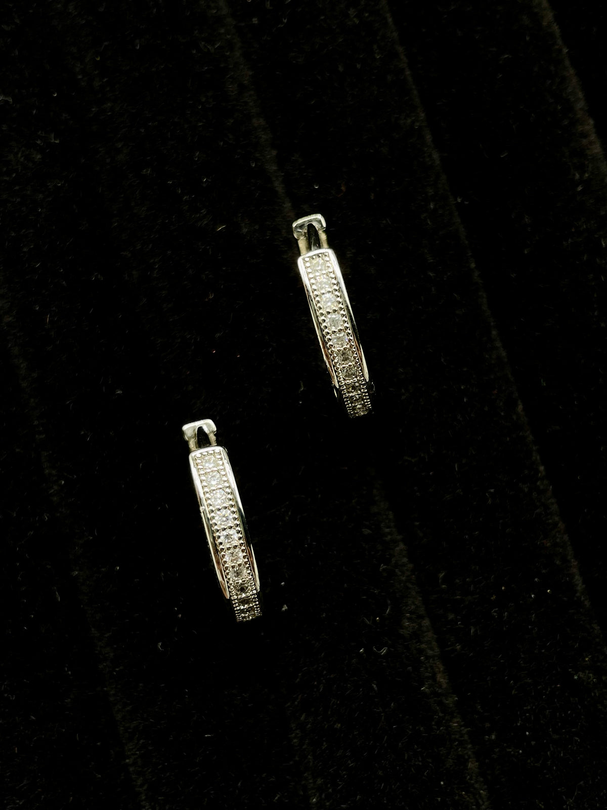 Luxe Mini Hoop Earrings -AGLEAM